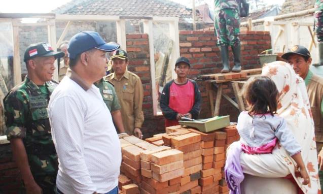 Manfaatkan CSR Perusahaan untuk Program “Bedah Rumah”