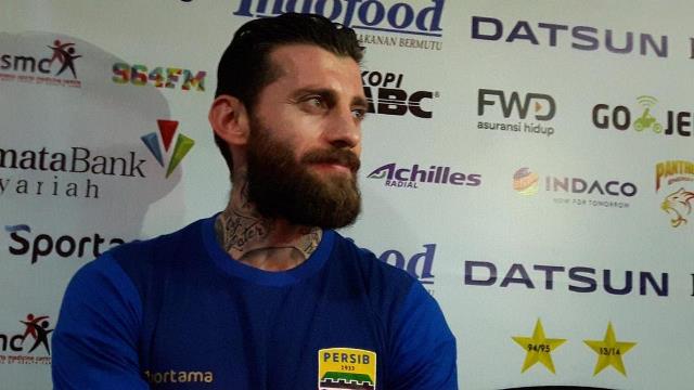 Bobotoh Diminta Pahami Soal Proses Membangun Tim
