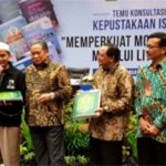 Buku Fikih Ibadah Braille Diterbitkan Bagi Disabilitas Netra