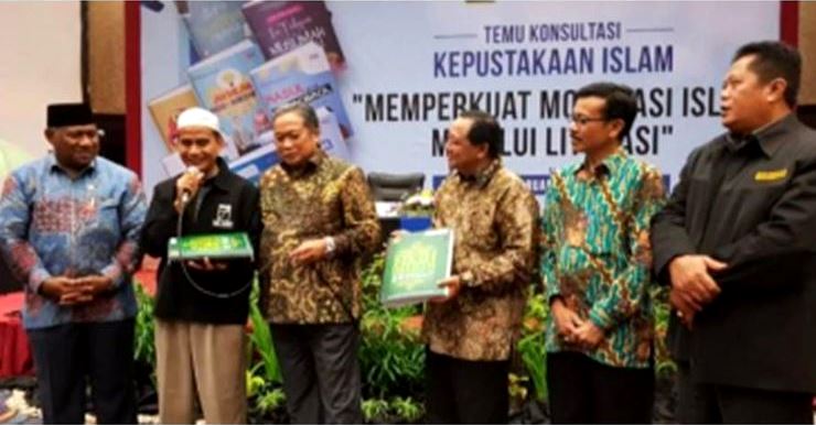 Buku Fikih Ibadah Braille Diterbitkan Bagi Disabilitas Netra