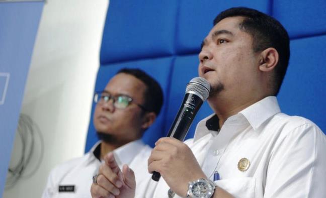 Guru Berprestasi dapat Hadiah Umrah