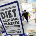 Kantong Plastik Berbayar Dianggap Menyesatkan