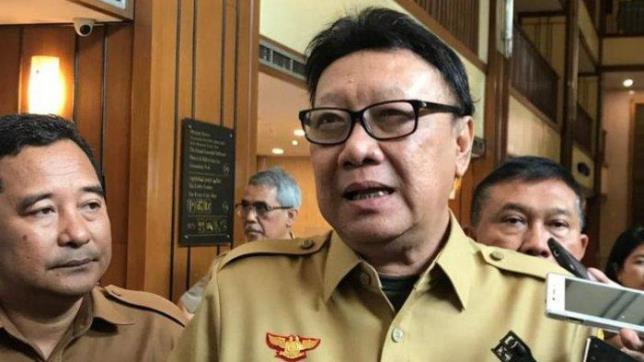 Kepala Daerah Jangan Enak-enak Plesir ke Luar Negeri Kepala Daerah Jangan Enak-enak Plesir ke Luar Negeri