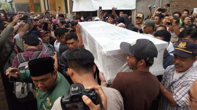 Jenazah Mutilasi, Dimakamkan di TPU Keluarga Korban