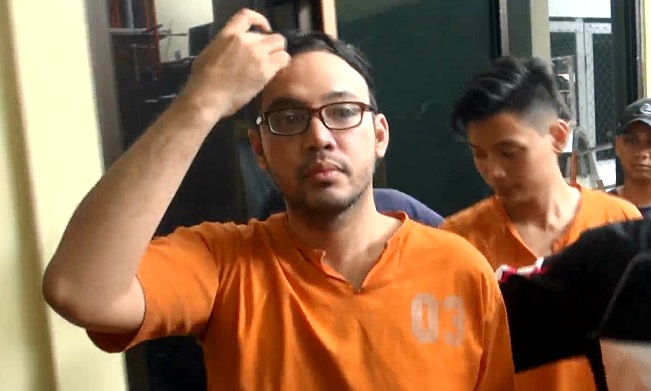Sandy Tumiwa Tertangkap Konsumsi Sabu-sabu dengan Temannya