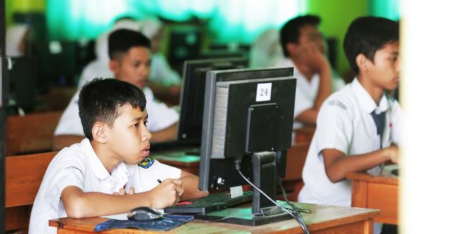 Belum Semua SMP di Kabupaten Bandung Laksanakan UNBK