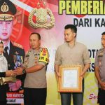 Kapolda Beri Santunan kepada Istri Almarhum Ipda Muhamad Saifudin