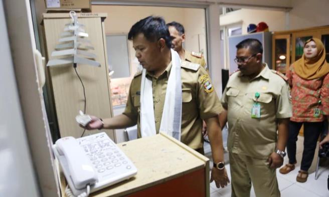 Tak Miliki Biaya, Asep Jaminkan e-KTP ke RSUD