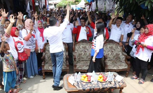Hary Tanoe: Perindo Membangun, Memberdayakan Rakyat Kecil Jadi Mapan Hary Tanoe: Perindo Membangun, Memberdayakan Rakyat Kecil Jadi Mapan
