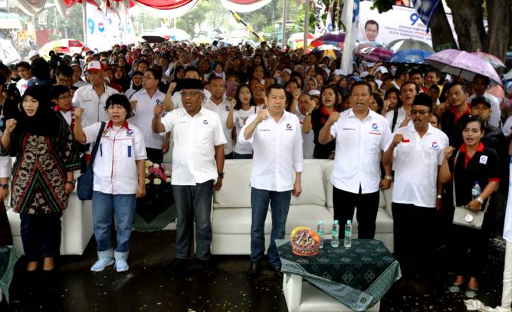 Hary Tanoe: Makin Banyak Caleg Perindo di Parlemen Makin Efektif Sejahterakan Rakyat Hary Tanoe: Makin Banyak Caleg Perindo di Parlemen Makin Efektif Sejahterakan Rakyat