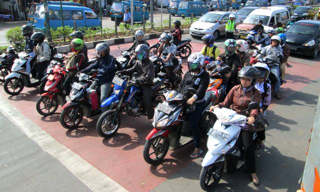 Tekan Angka Kecelakaan di Jalan Raya