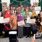 Gubernur Beri Penghargaan kepada 20 Sekolah Sehat 2018