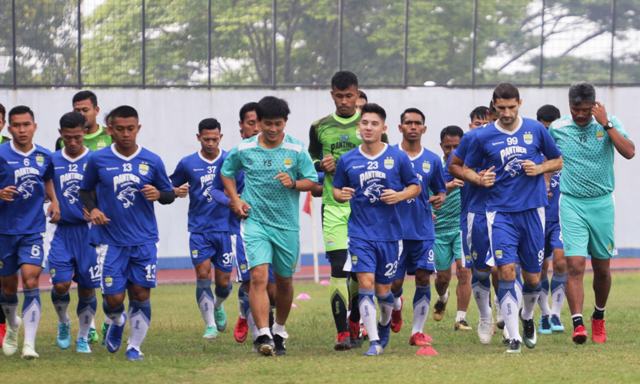 Radovic Akan Lakukan Perampingan di Tubuh Persib
