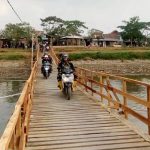 Dansektor 7 Resmikan Jembatan Apung Penghubung Antar desa