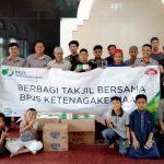 BPJS Ketenagakerjaan Bandung Barat Bagikan 300 Paket Takjil Gratis 
