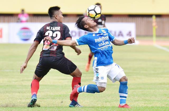 Persipura Menunggu Persib di Laga Perdana