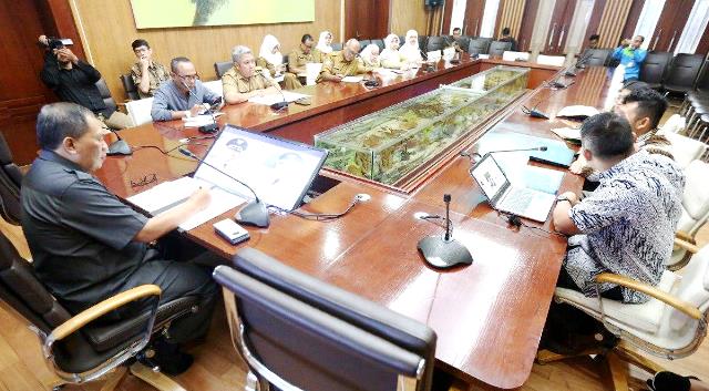 Siapkan Aplikasi Masalah Sampah