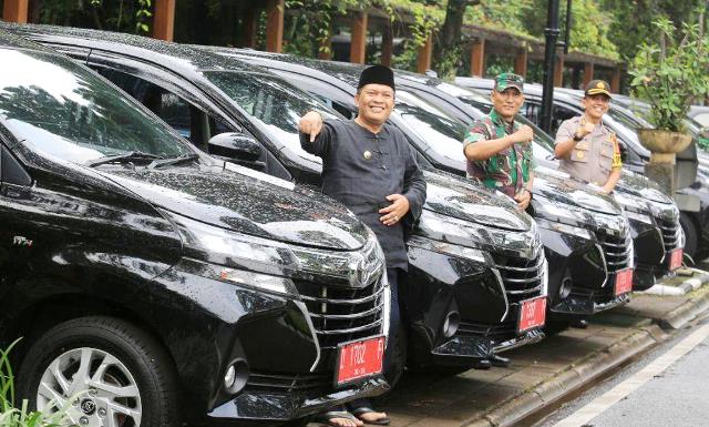 TNI dan Polri dapat Bantuan Mobil dari Pemkot