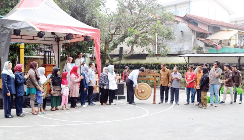 Bazaar hingga Charity Ramaikan Super Ramadhan Moment STIE Ekuitas