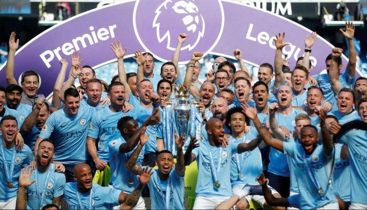 Sapu Bersih Empat Gelar di Inggris