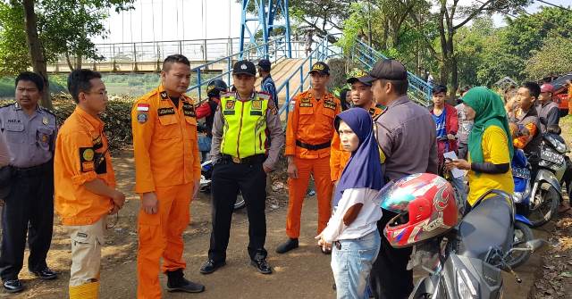 Usai Pesta Miras, Seorang Pemuda Tenggelam di Sungai Citarum Usai Pesta Miras, Seorang Pemuda Tenggelam di Sungai Citarum