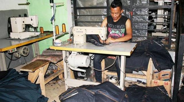 Jelang Lebaran, Pengusaha Fashion Meraup Untung dan Memproduksi Berlipat Ganda Jelang Lebaran, Pengusaha Fashion Meraup Untung dan Memproduksi Berlipat Ganda