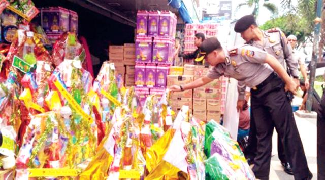 Haramkan Terima Parcel! Warning Bagi Pejabat dan PNS