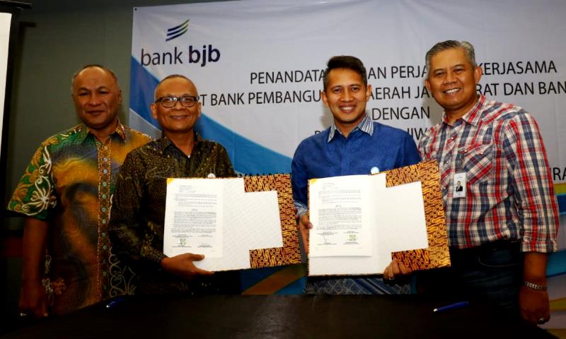 bank bjb Teken Kerja Sama dengan PT Asuransi Jiwa Taspen dan PT Telekomunikasi Indonesia Tbk bank bjb Teken Kerja Sama dengan PT Asuransi Jiwa Taspen dan PT Telekomunikasi Indonesia Tbk