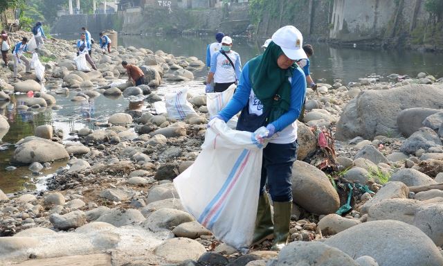 Peduli Lingkungan, PLN UID Jabar Turut Serta Kegiatan Pecahkan Rekor Muri Peduli Lingkungan, PLN UID Jabar Turut Serta Kegiatan Pecahkan Rekor Muri
