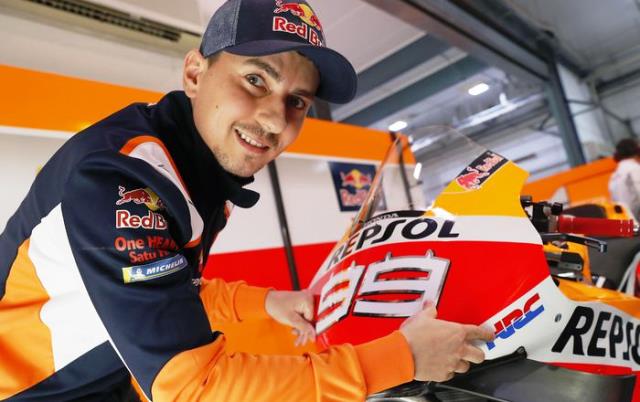 Ingin Akhiri MotoGP Catalunya, Lorenzo Singgah ke Jepang Ingin Akhiri MotoGP Catalunya, Lorenzo Singgah ke Jepang