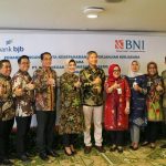 Mendukung Program Pemerintah dengan Menerbitkan Kartu Kredit Pemerintah