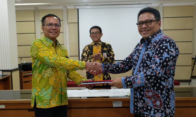 Serah Terima Jabatan Pejabat Eselon III Kanwil DJP Jabar I Serah Terima Jabatan Pejabat Eselon III Kanwil DJP Jabar I