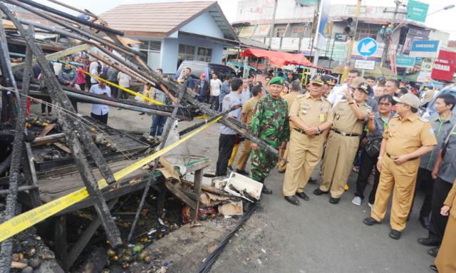 Wali Kota Perintahkan Bangun Lapak Sementara