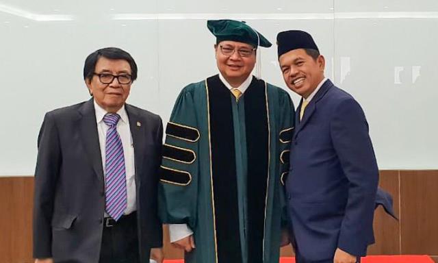 Dedi Mulyadi Sebut Pidato Doktor Honoris Causa Airlangga di Korsel Singgung Jokowi Great Leader Dedi Mulyadi Sebut Pidato Doktor Honoris Causa Airlangga di Korsel Singgung Jokowi Great Leader