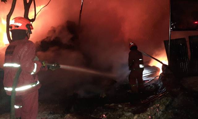 Satu Orang Tewas dalam Kebakaran Satu Orang Tewas dalam Kebakaran