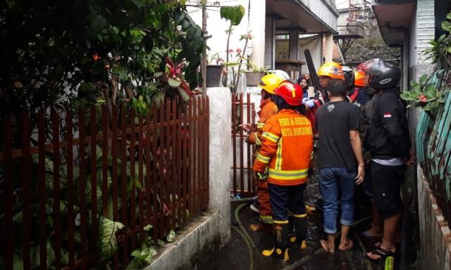 Dua Lansia Meninggal dalam Insiden Kebakaran