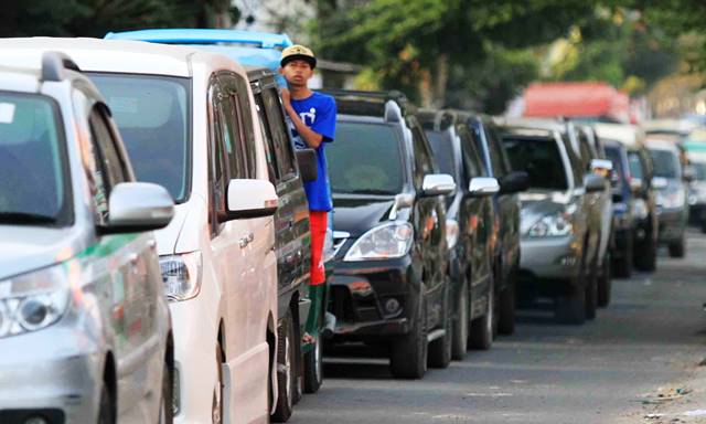 Sopir Angkot Keluhkan Soal Macet Lembang