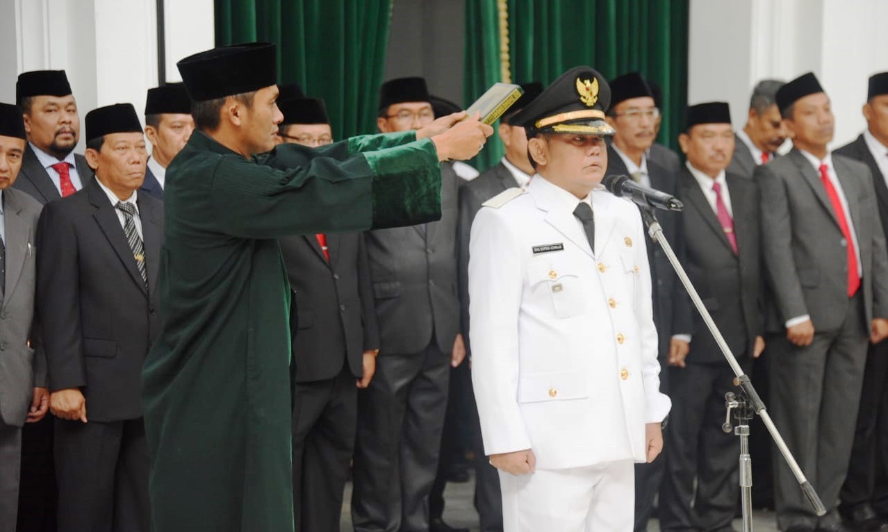 Gubernur Minta Bupati Bekasi Baru Jaga Integritas