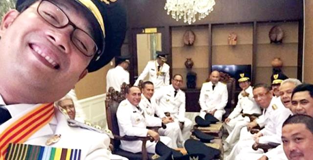 Survei LSI: Emil Berpeluang Nyapres 2024 Survei LSI: Emil Berpeluang Nyapres 2024