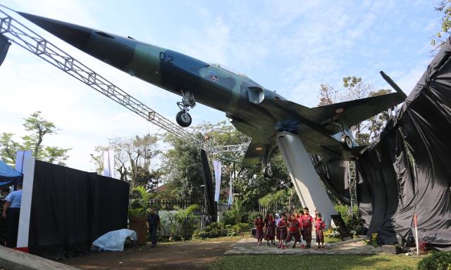 Pesawat F5 Tiger TNI AU Lengkapi Taman Lalu Lintas Pesawat F5 Tiger TNI AU Lengkapi Taman Lalu Lintas