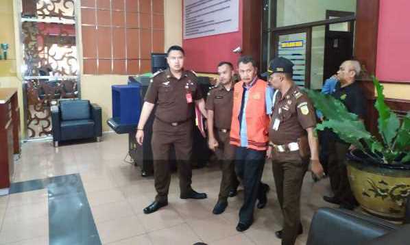 Kejati Tetapkan Lima Tersangka Proyek Jembatan Cisinga Kejati Tetapkan Lima Tersangka Proyek Jembatan Cisinga