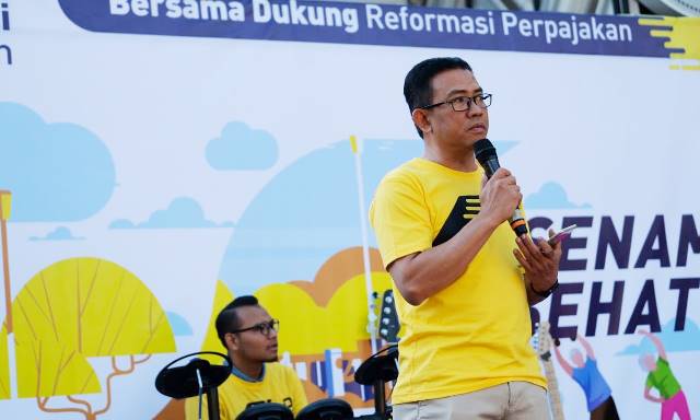 Sosialisasikan Pentingnya Pajak Kepada Masyarakat
