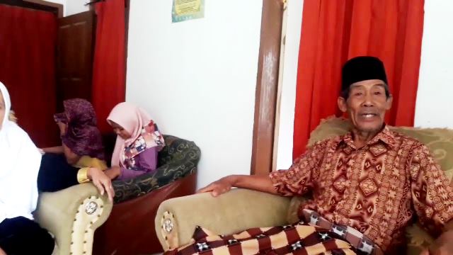 Nabung Puluhan Tahun, Pasutri Hampir Seabad Naik Haji Nabung Puluhan Tahun, Pasutri Hampir Seabad Naik Haji