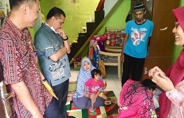 Ajay Janji Bantu Pengobatan Rifki Bocah Pengidap GBS