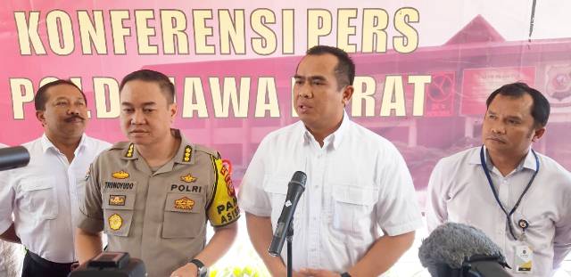 Polda Jabar Hentikan Aktivitas Galian Tak Berijin Polda Jabar Hentikan Aktivitas Galian Tak Berijin