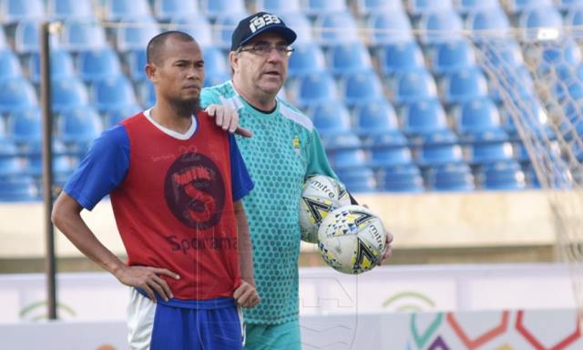 Sinyal Rombak Pemain Saat Transfer Makin Kencang Sinyal Rombak Pemain Saat Transfer Makin Kencang