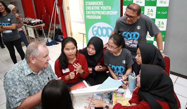 Starbucks Creative Youth Entrepreneurship Lanjutkan Komitmen Menjadi Bagian Masyarakat Indonesia Starbucks Creative Youth Entrepreneurship Lanjutkan Komitmen Menjadi Bagian Masyarakat Indonesia
