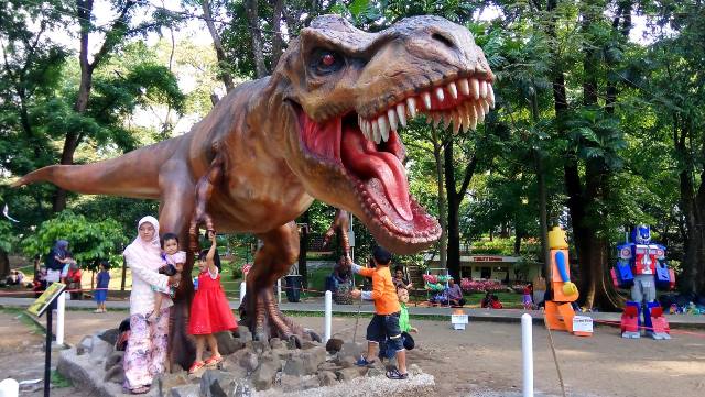 Pengusaha Diminta Bantu Bangun Fasilitas Publik