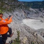 Pasca Erupsi Hari Ini Tangkuban Parahu Kembali Dibuka