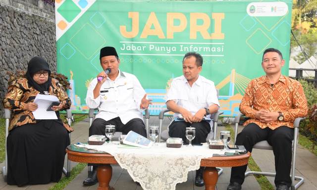 Uu Ruzhanul Jadi ‘Amirul Hajj Jawa Barat’